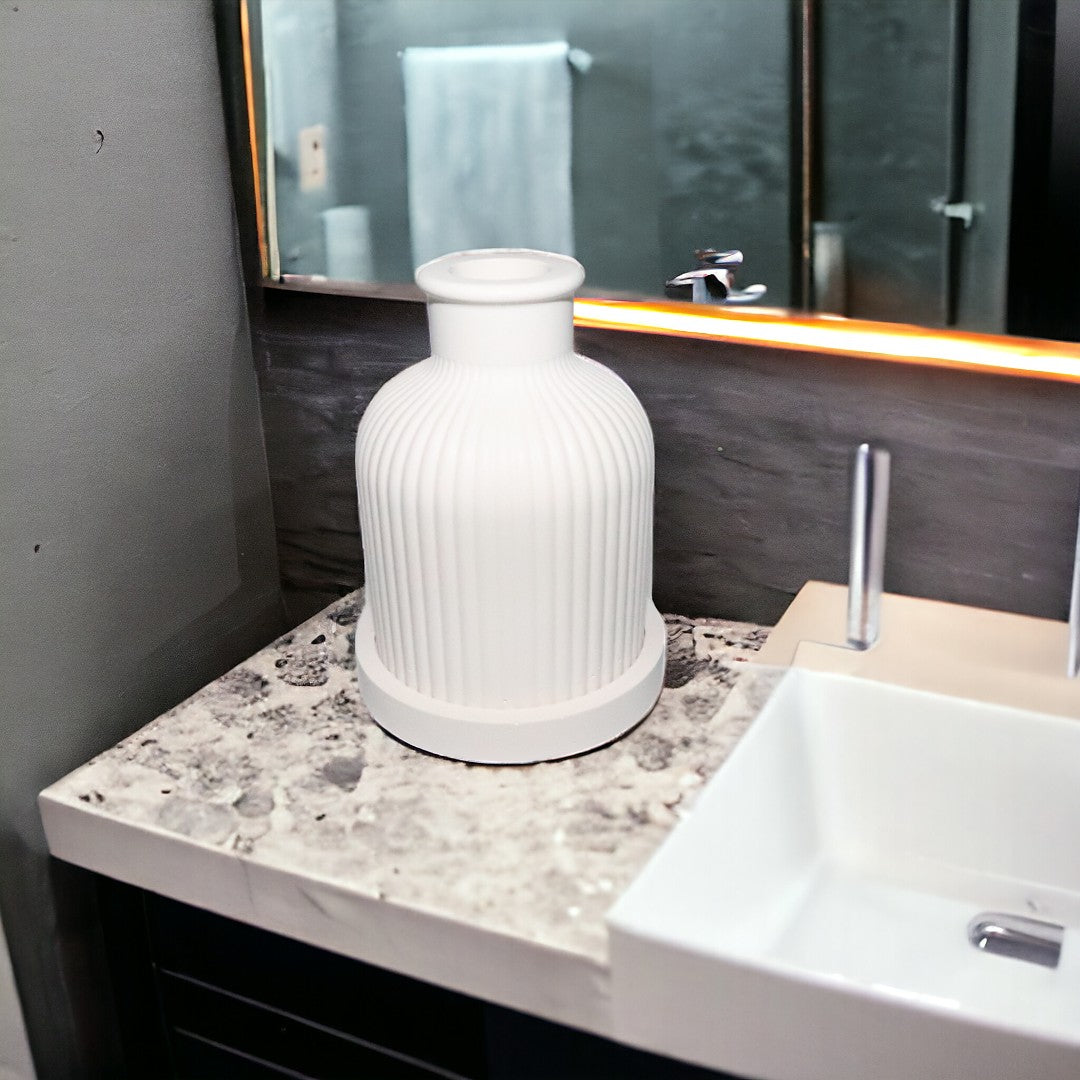 Vase blanc joke en jesmonite